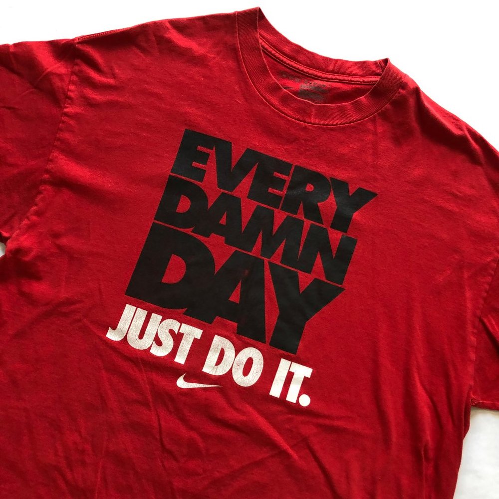 NIKE Red "Every Damn Day Just Do It" Tee XL - Picture 3 of 6
